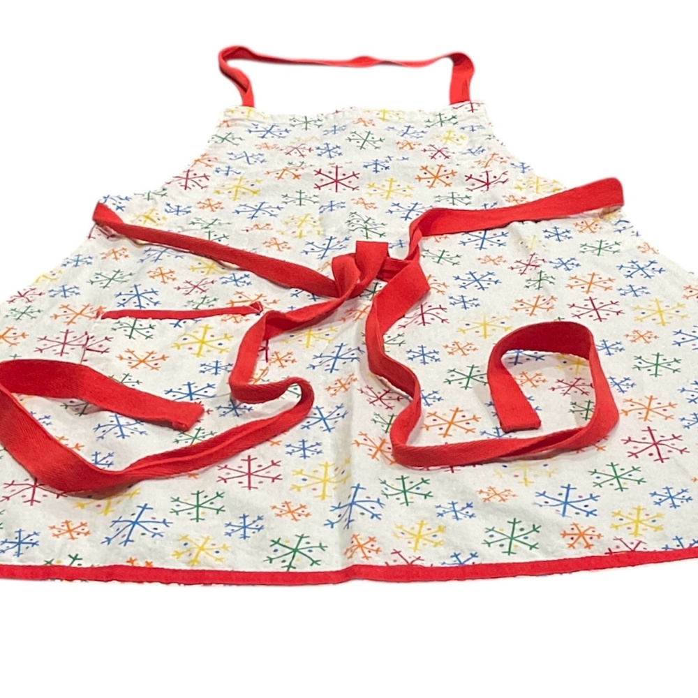 Target WonderShop Holiday Snowflake Apron Red Trim